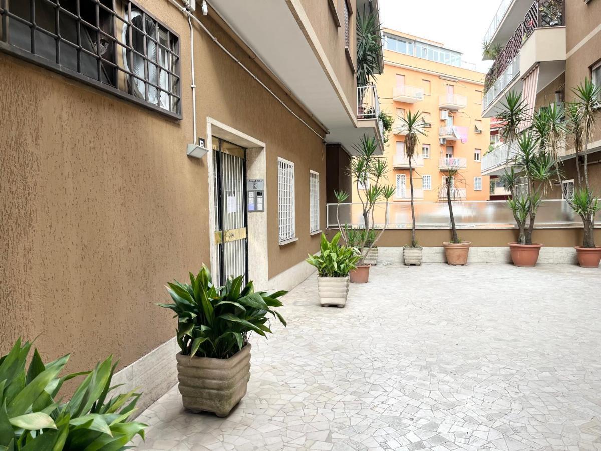 Paula Petra Vatican Apartments Рим Екстер'єр фото