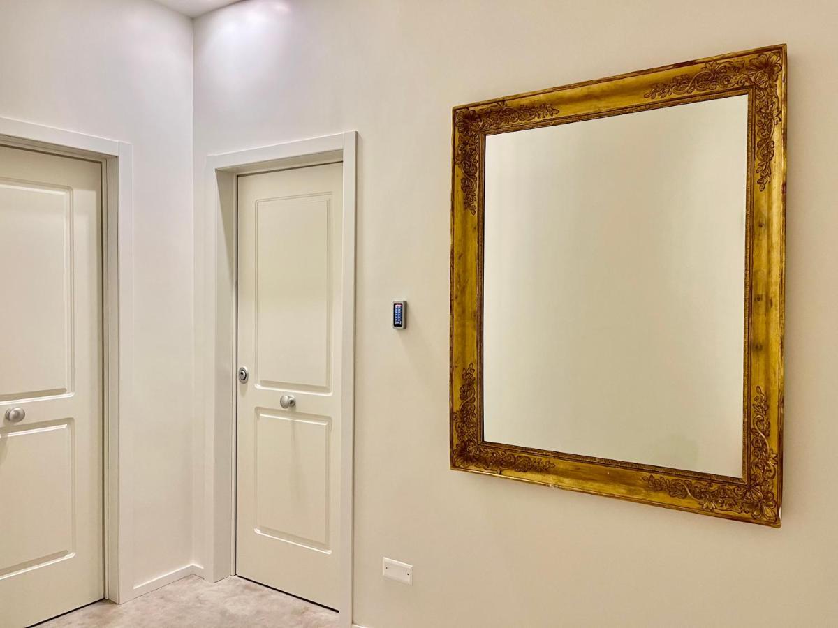 Paula Petra Vatican Apartments Рим Екстер'єр фото
